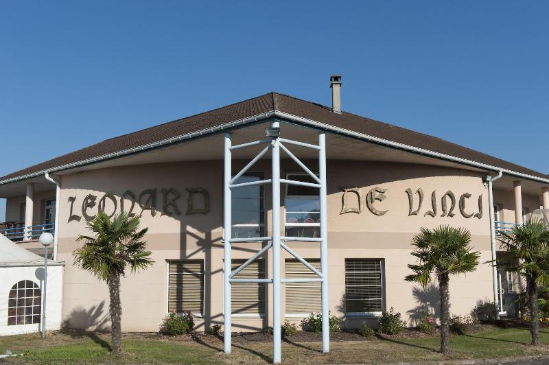 בית מלון כפרי Espace Leonard De Vinci