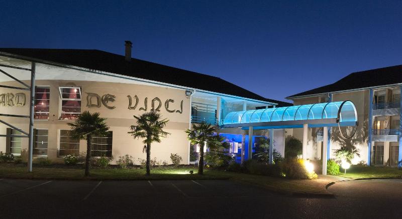 בית מלון כפרי Espace Leonard De Vinci