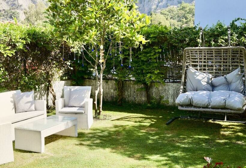 Отель Göcek Naz