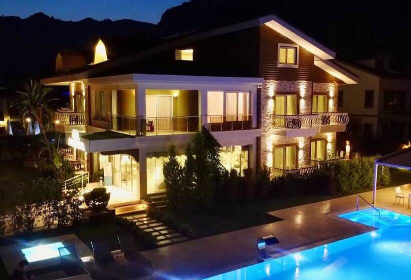 Отель Göcek Naz