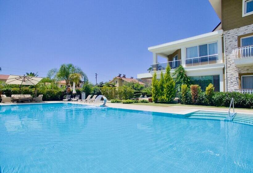 Отель Göcek Naz