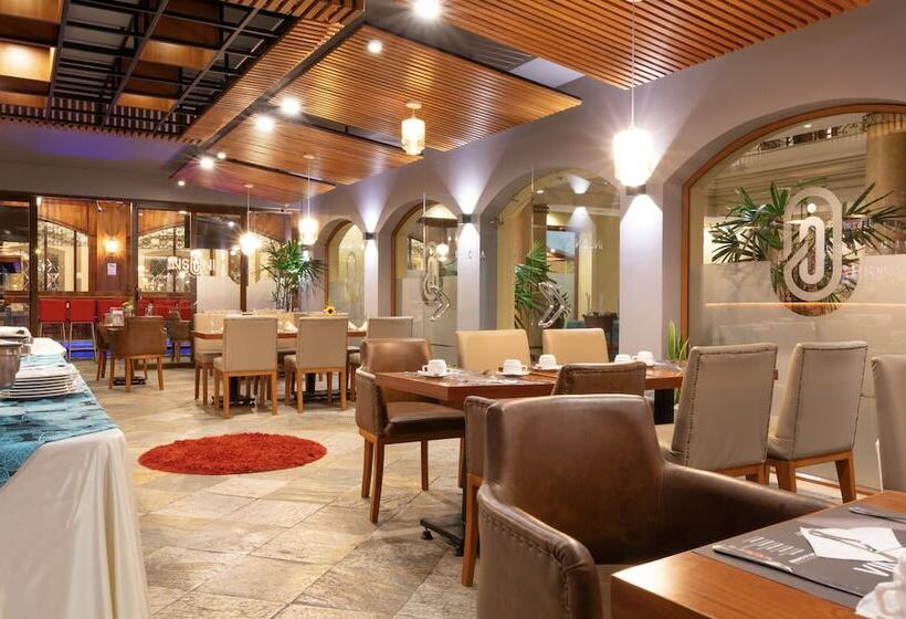 Отель Grand Victoria Boutique