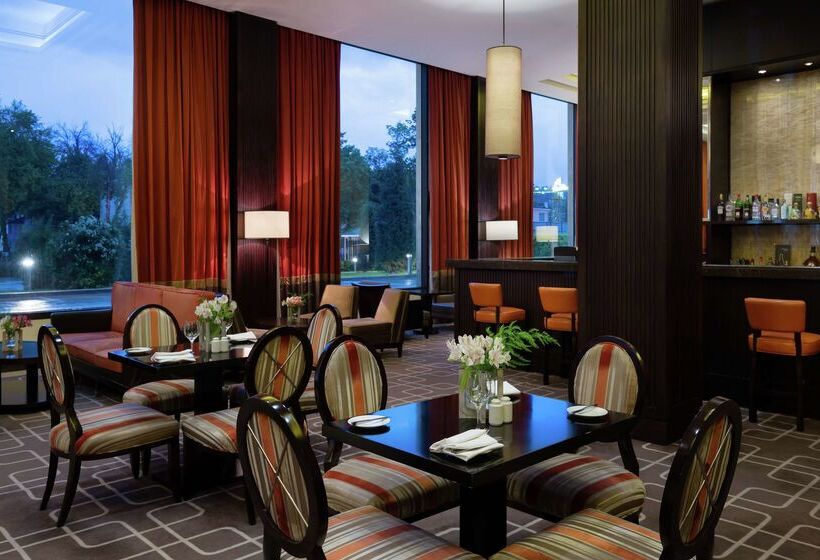 هتل Hilton Dushanbe