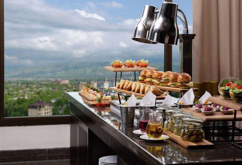 هتل Hilton Dushanbe