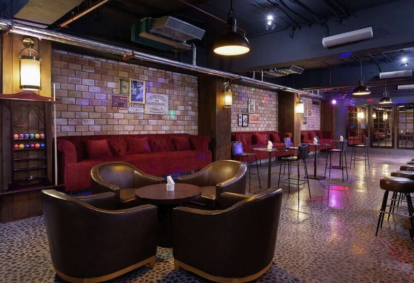 هتل Hilton Dushanbe