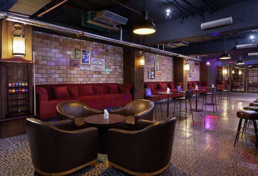 هتل Hilton Dushanbe