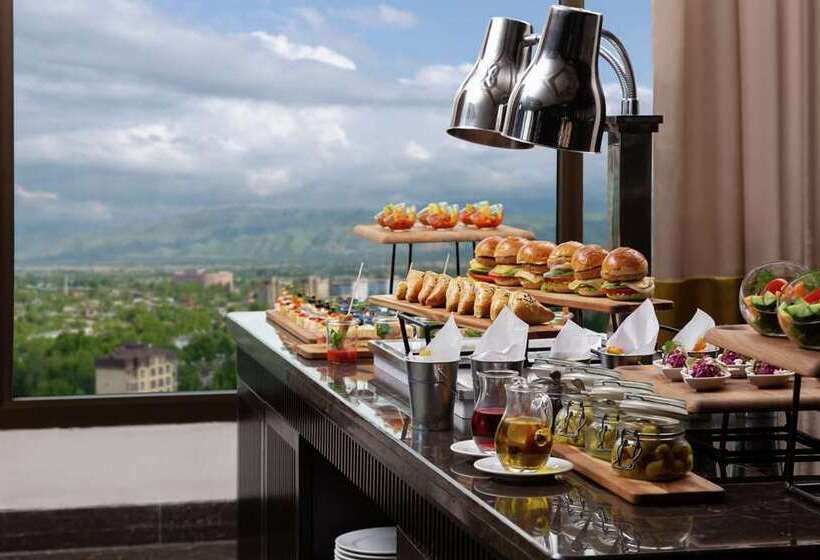 هتل Hilton Dushanbe