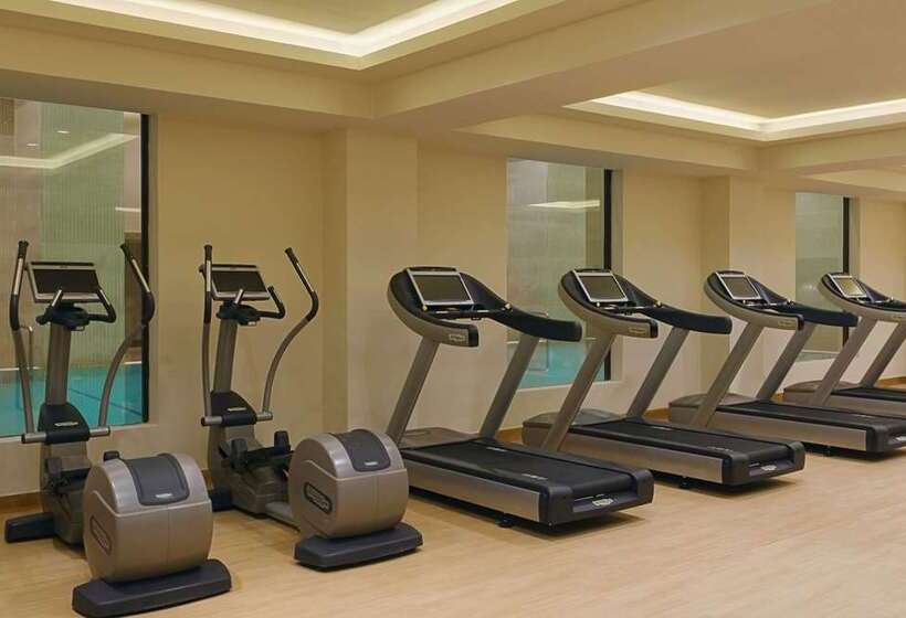 هتل Hilton Dushanbe