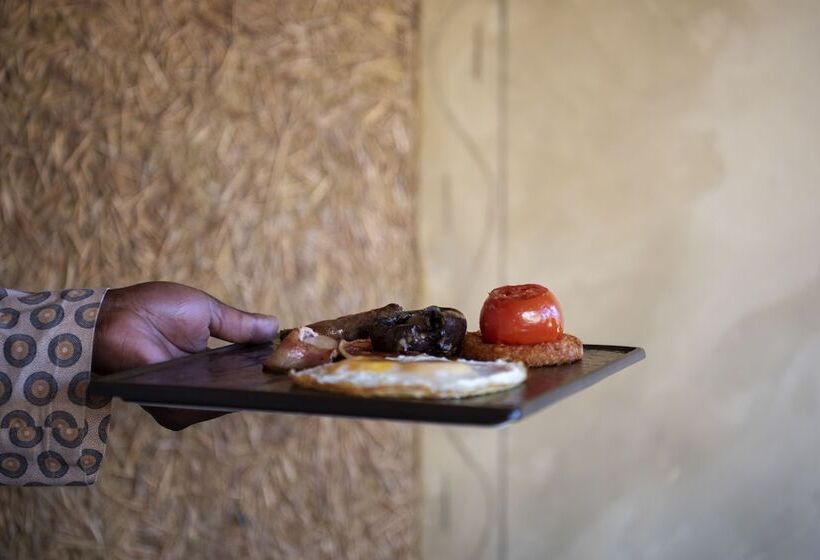 בית מלון כפרי Jabulani Safari