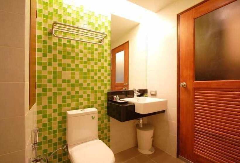 호텔 Kalim Beach Place