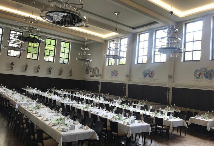 בית מלון כפרי Klosterbrauhaus Ursberg