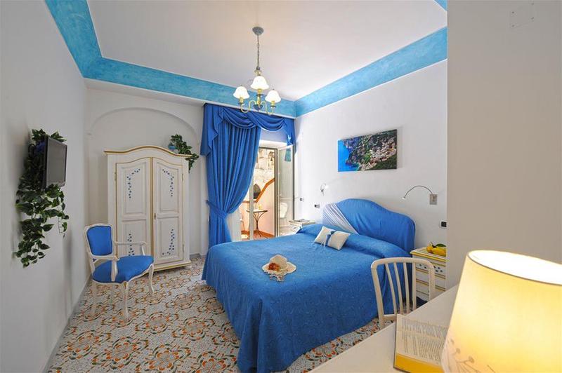 ホテル La Conchiglia