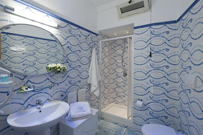 ホテル La Conchiglia