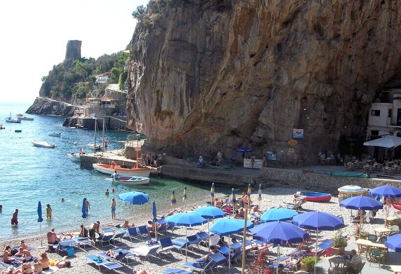 ホテル La Conchiglia