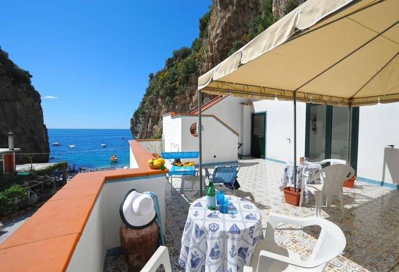 ホテル La Conchiglia