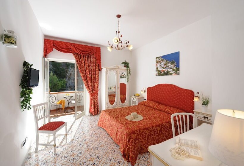 ホテル La Conchiglia