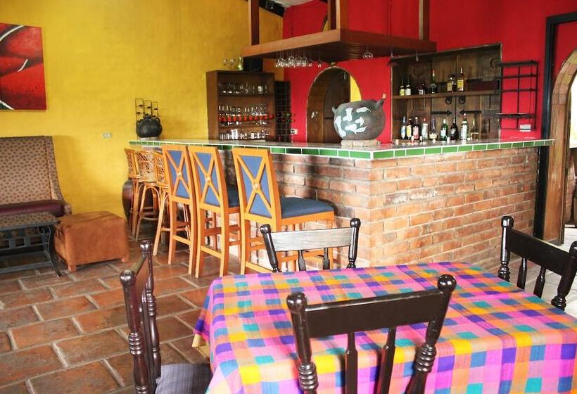 هتل La Posada De Suchitlan