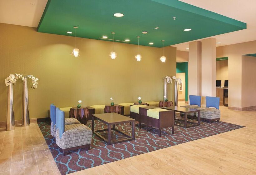 فندق La Quinta By Wyndham Carlsbad