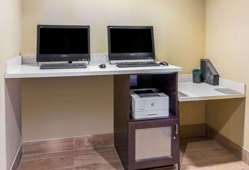 فندق La Quinta By Wyndham Carlsbad