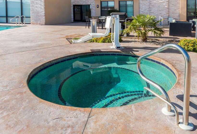 فندق La Quinta By Wyndham Carlsbad