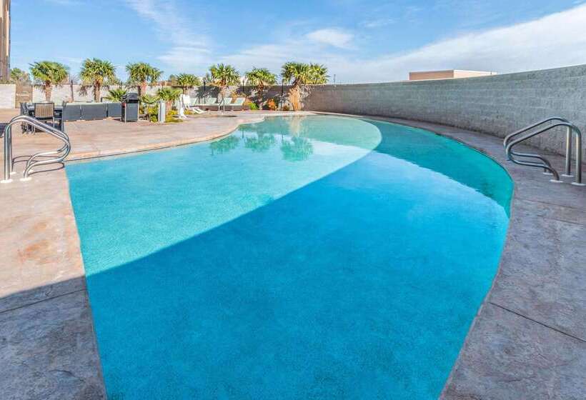 فندق La Quinta By Wyndham Carlsbad