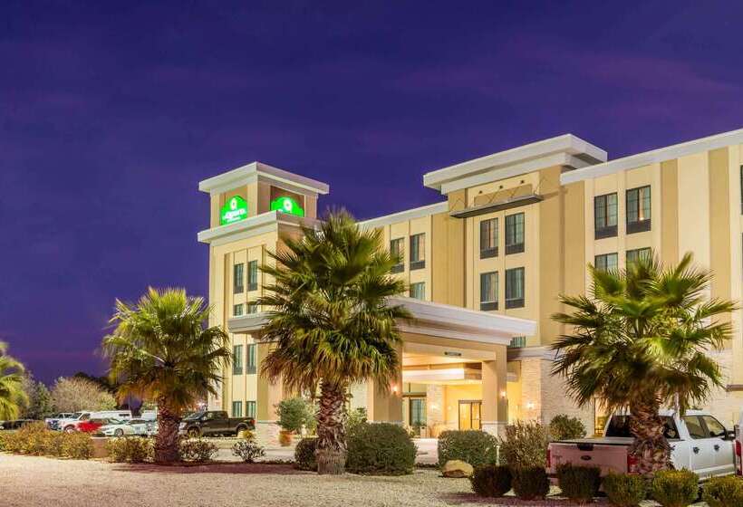 فندق La Quinta By Wyndham Carlsbad