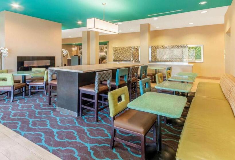فندق La Quinta By Wyndham Carlsbad
