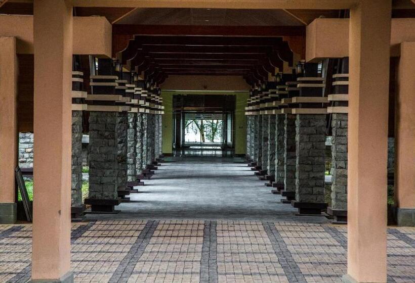 בית מלון כפרי Lake Naivasha Resort