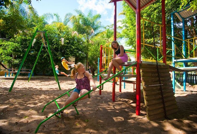 בית מלון כפרי Lani S Holiday Island