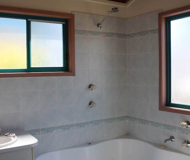 בית מלון כפרי Lani S Holiday Island