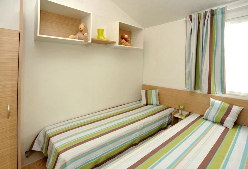 Отель Camping Siblu Les Charmettes