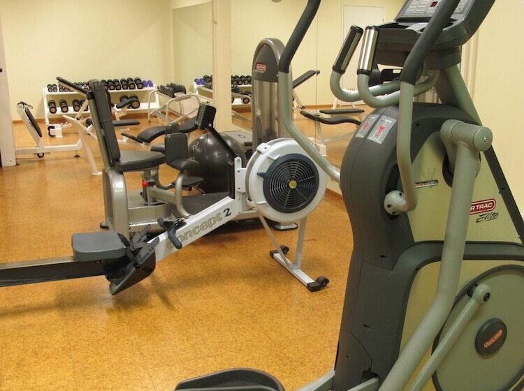 酒店 Majvik Congress