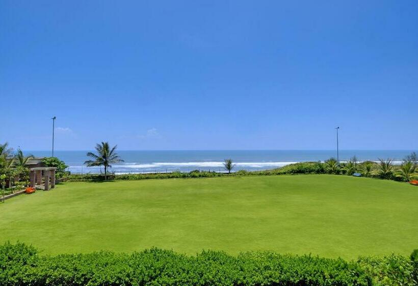 בית מלון כפרי Mayfair Palm Beach Resort