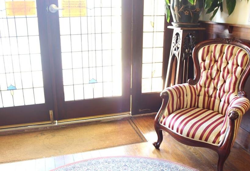 فندق The Metropole Guest House Katoomba