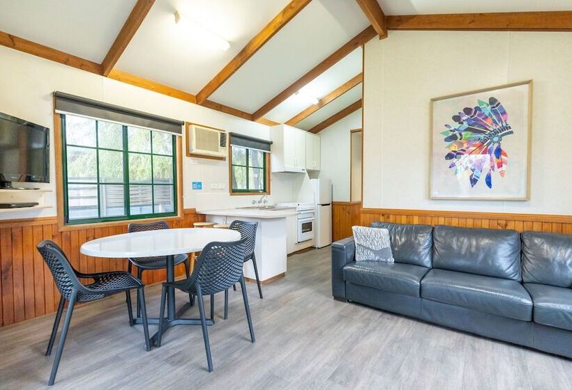 Отель Nrma Ballarat Holiday Park