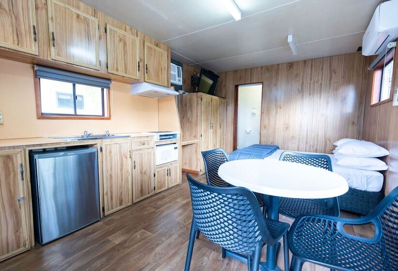 Отель Nrma Ballarat Holiday Park