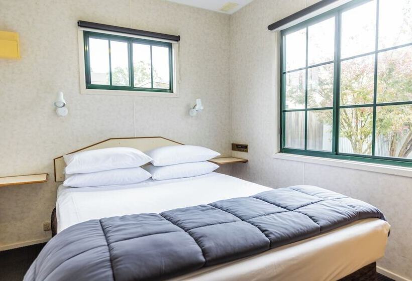 Отель Nrma Ballarat Holiday Park