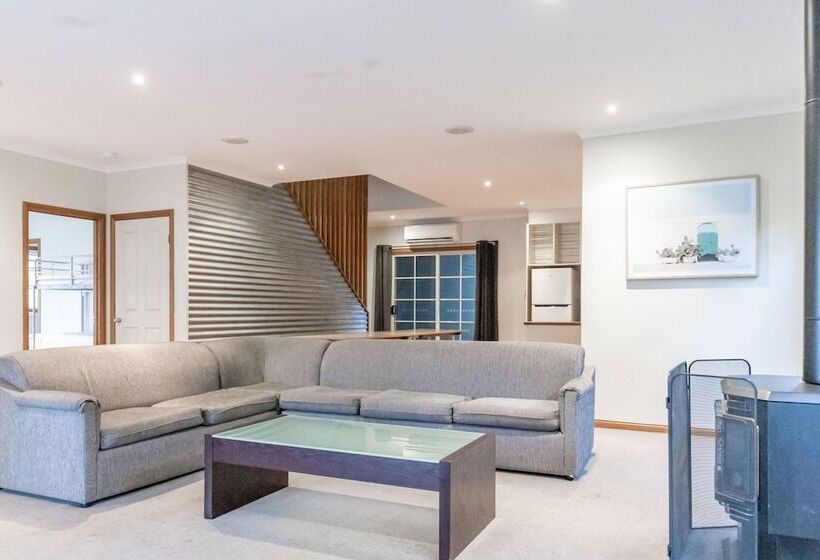 Отель Nrma Ballarat Holiday Park