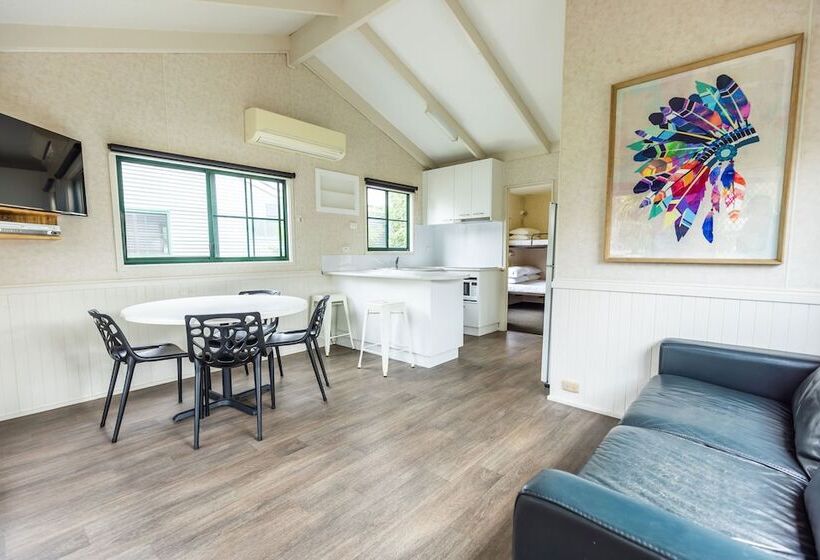 Отель Nrma Ballarat Holiday Park