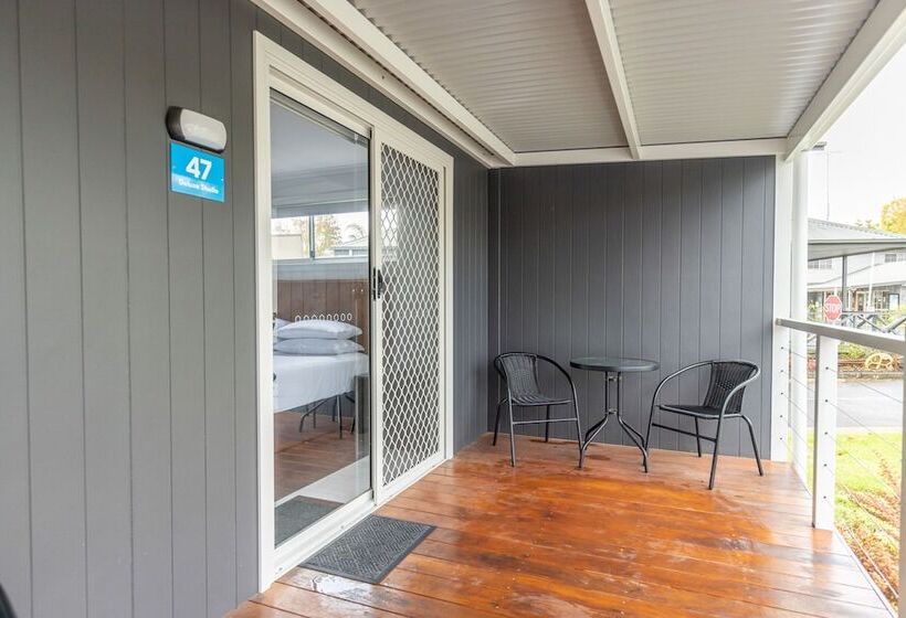 Отель Nrma Ballarat Holiday Park