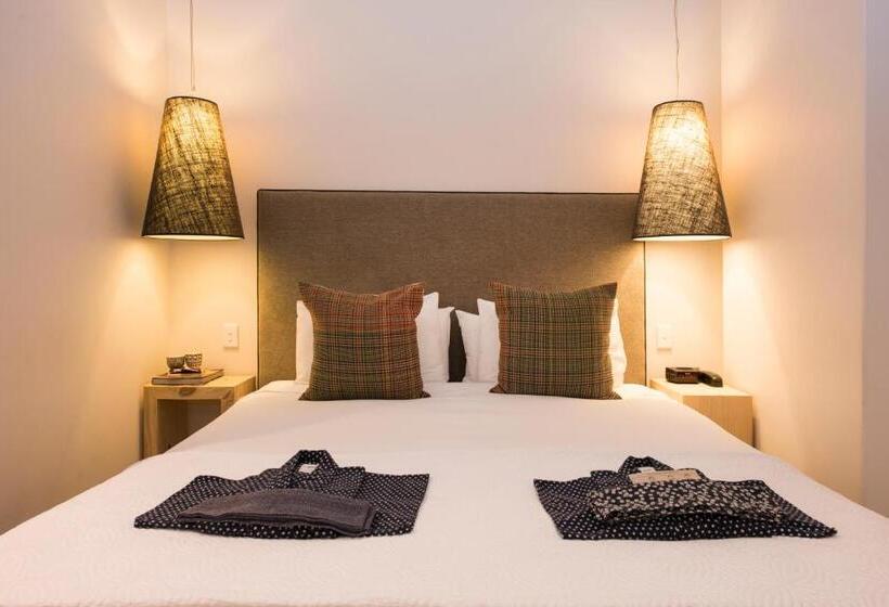 בית מלון כפרי Perry Street