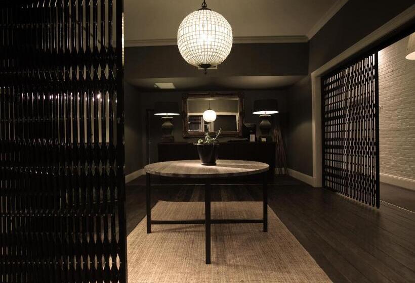 בית מלון כפרי Perry Street