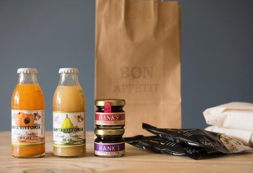 בית מלון כפרי Perry Street