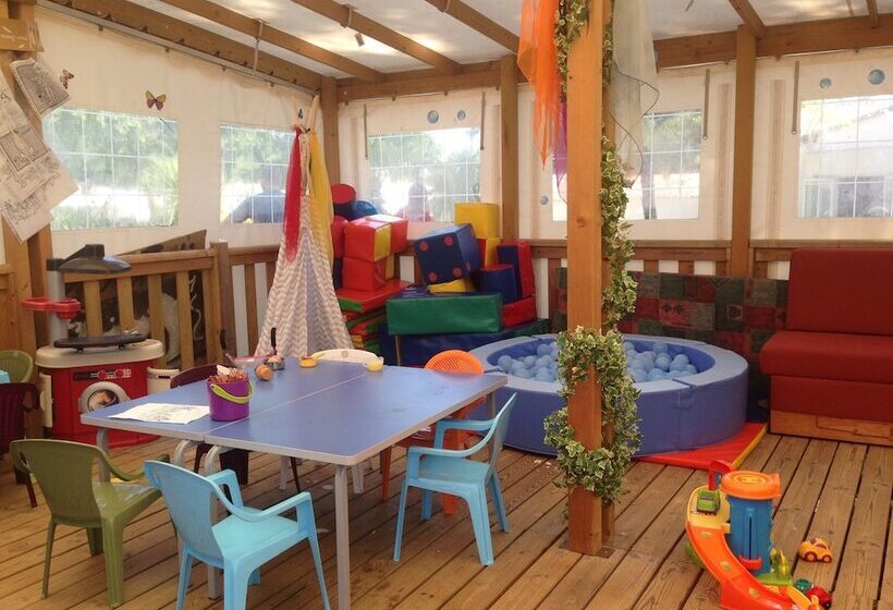 Отель Plaisirs Nature à La Pignade