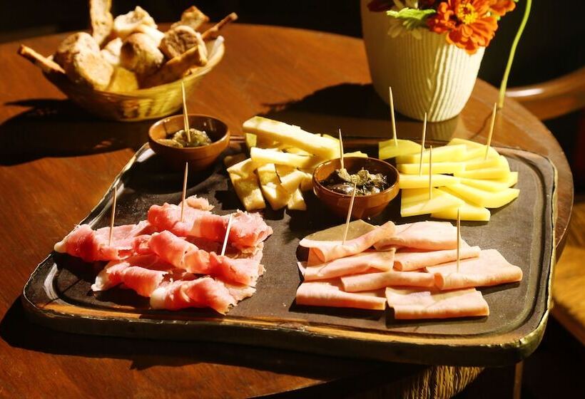 فندق Posada Puerto Bemberg