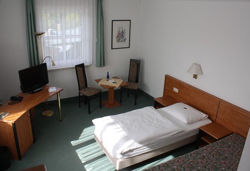 فندق & Restaurant Bergfried