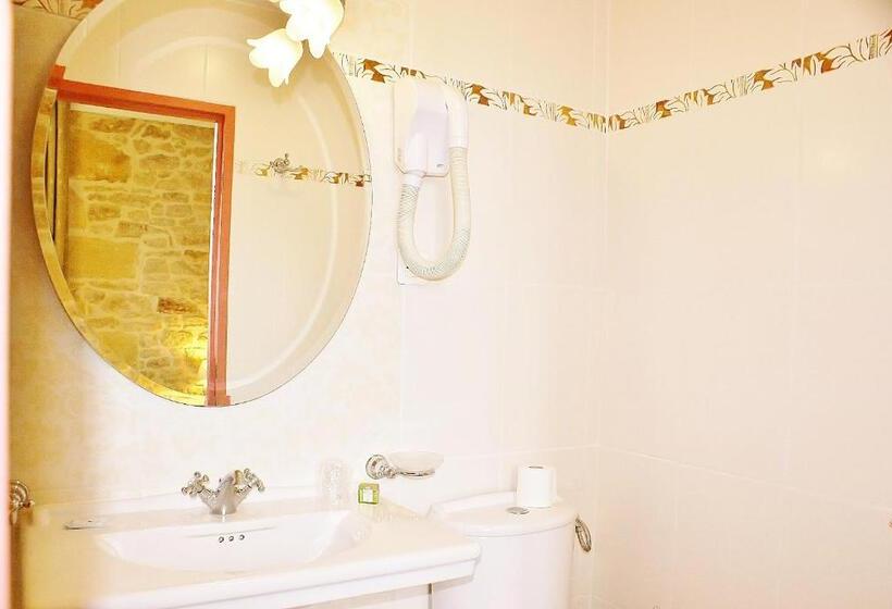 Отель Hôtel La Verperie