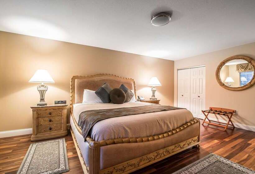 Riverside Hotel, Ascend Hotel Collection