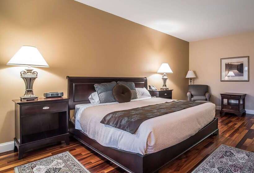 Riverside Hotel, Ascend Hotel Collection