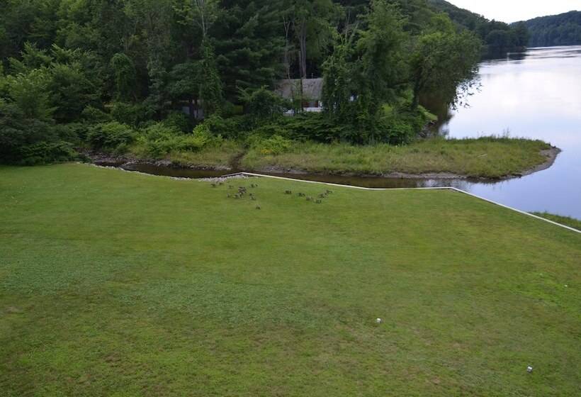 Riverside Hotel, Ascend Hotel Collection